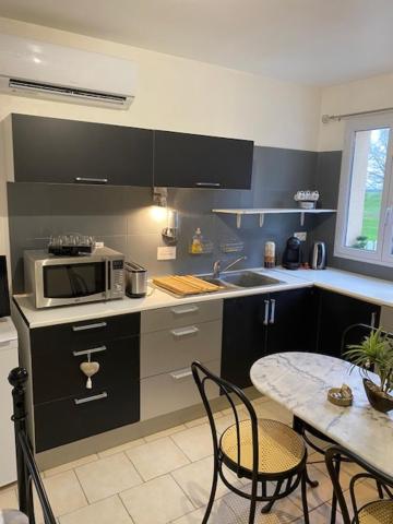 Cottage a la campagne avec piscine et SPA Ardentes Extérieur photo